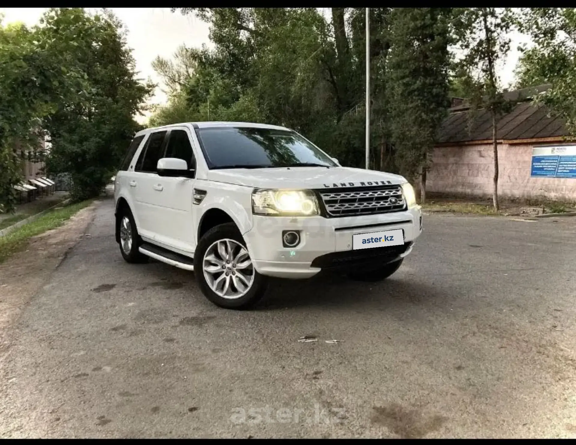 Land Rover Freelander 2013