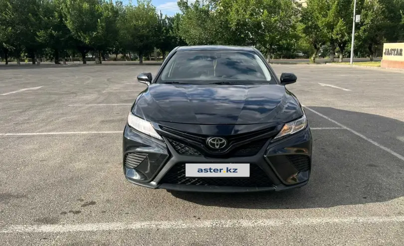 Toyota Camry 2017 года за 11 900 000 тг. в Тараз