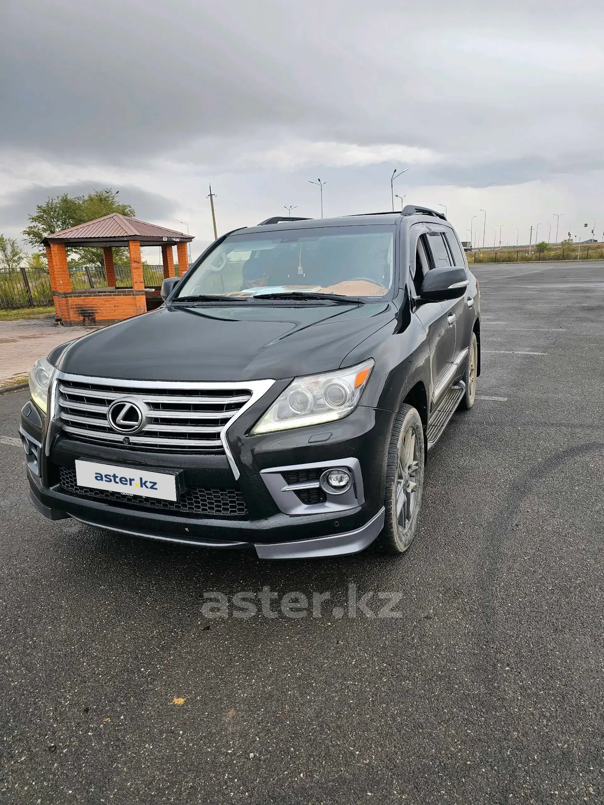 Lexus LX 2014