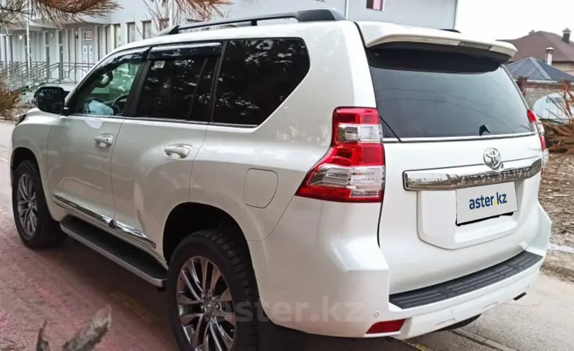 Toyota Land Cruiser Prado 2015 года за 29 000 000 тг. в Алматы фото 4