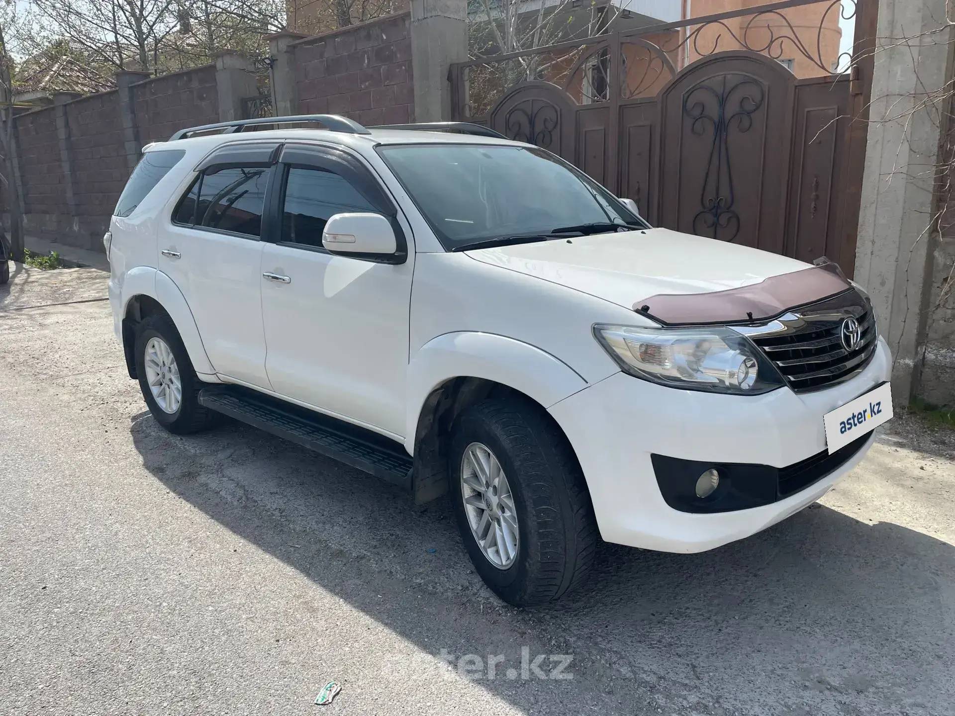 Toyota Fortuner 2014