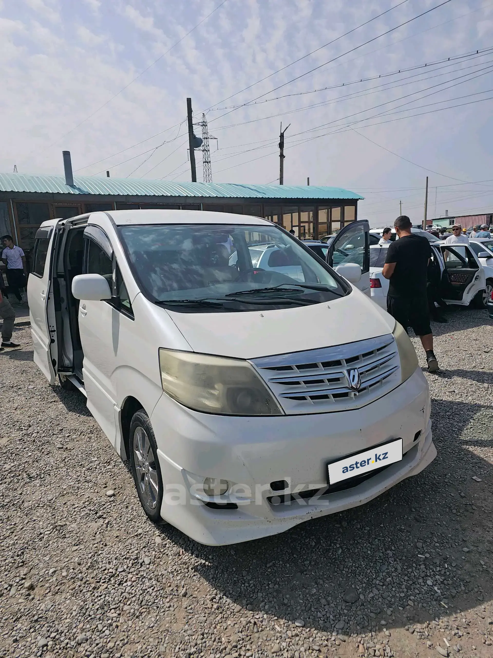 Toyota Alphard 2004