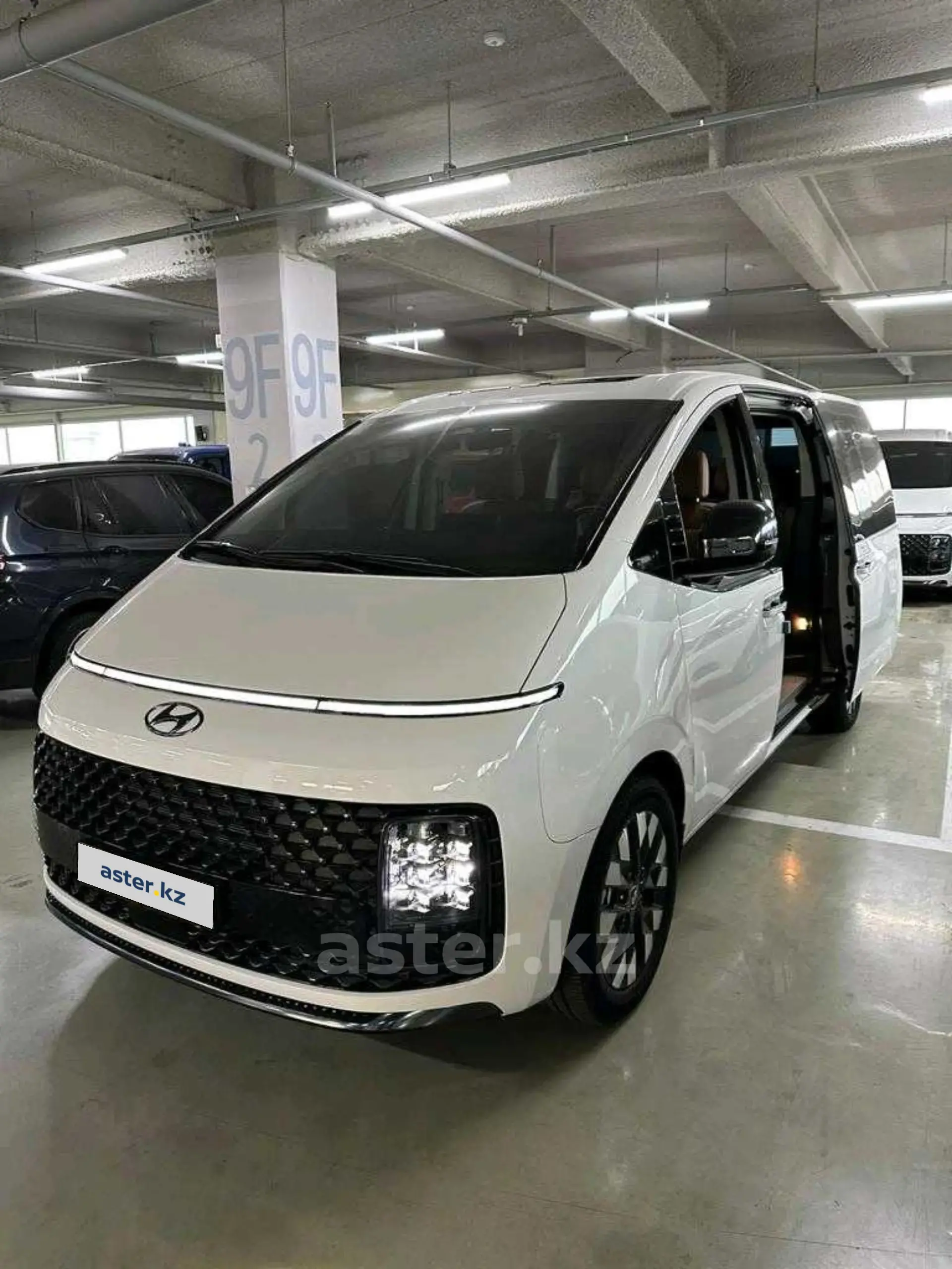 Hyundai Staria 2023