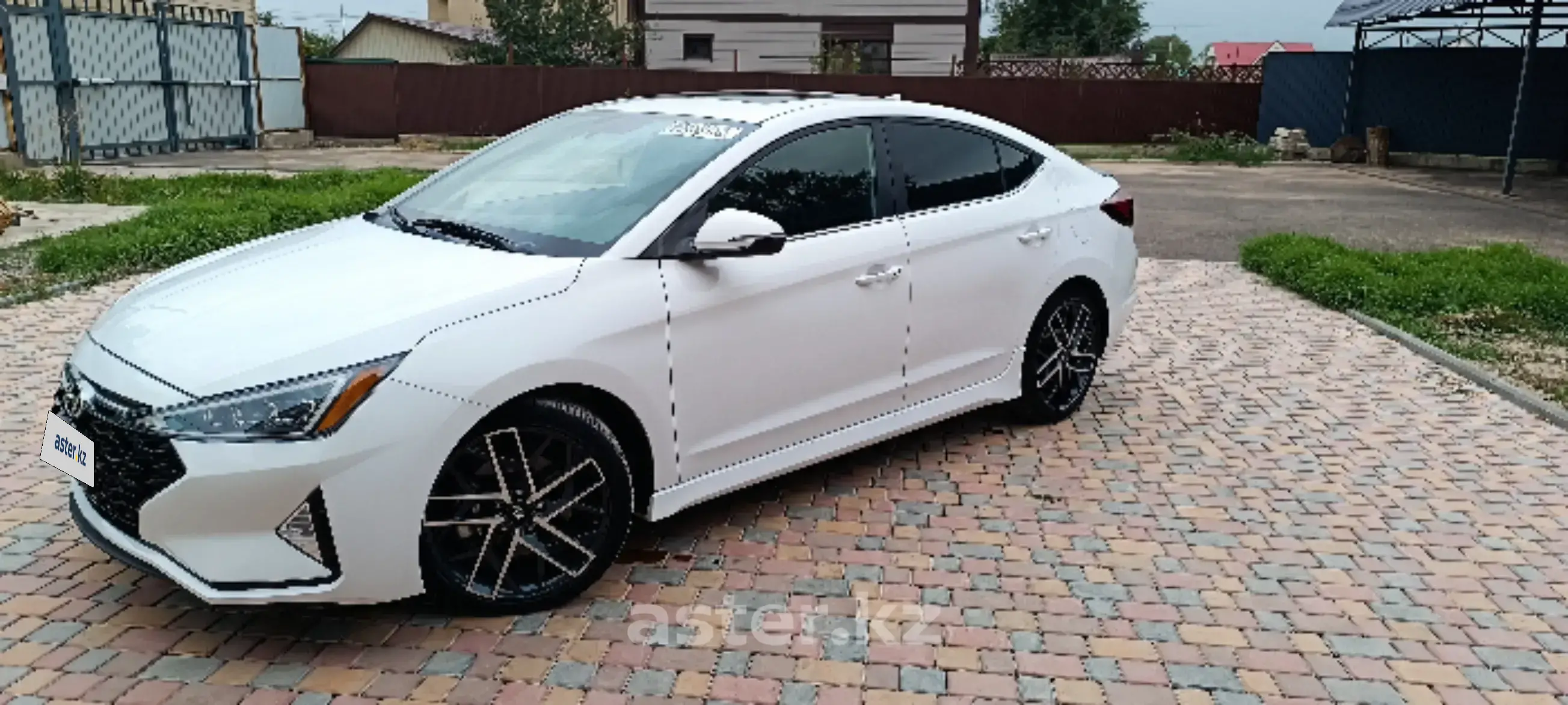 Hyundai Elantra 2019