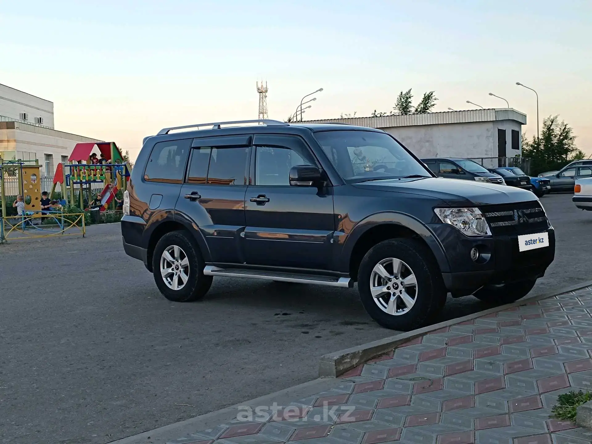 Mitsubishi Pajero 2008