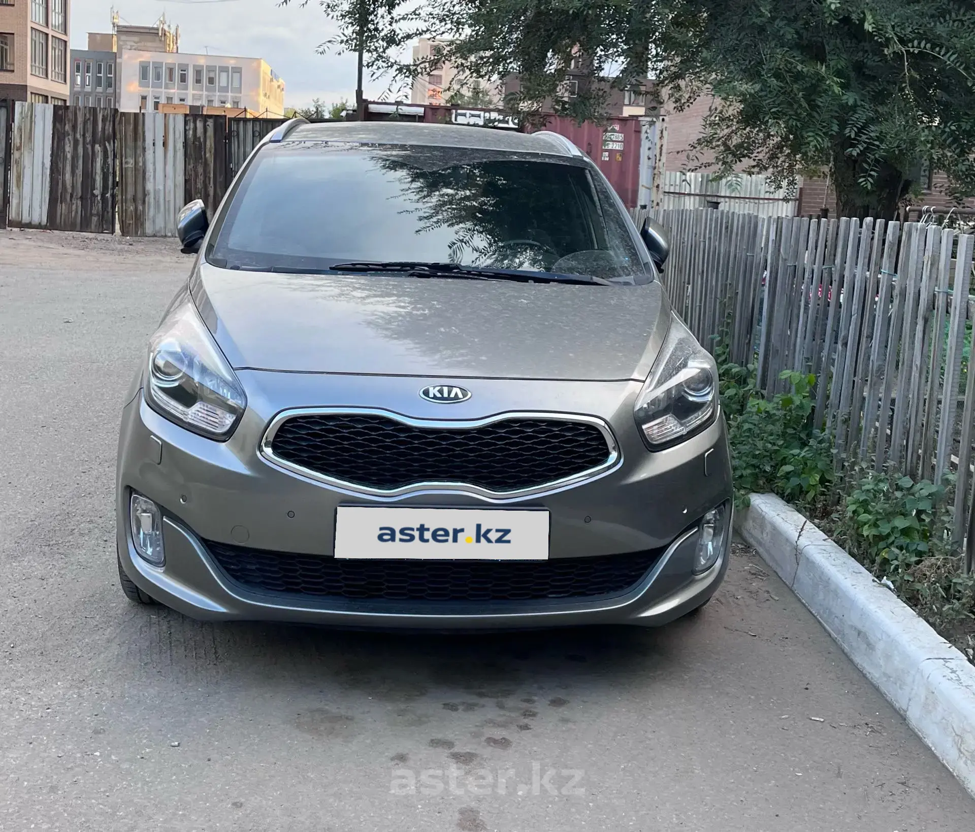 Kia Carens 2013