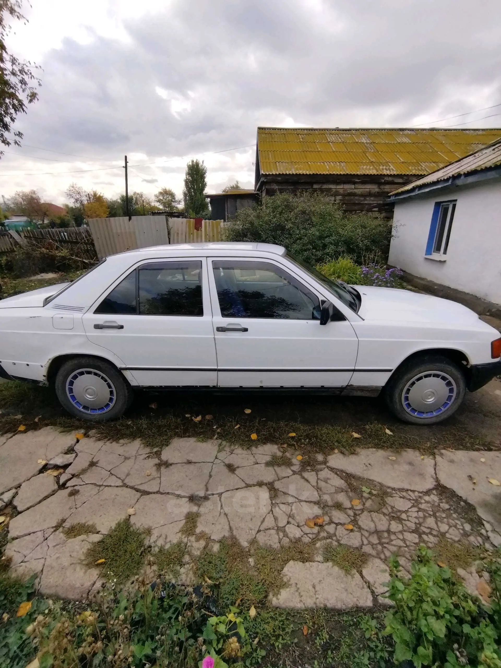Mercedes-Benz 190 (W201) 1987