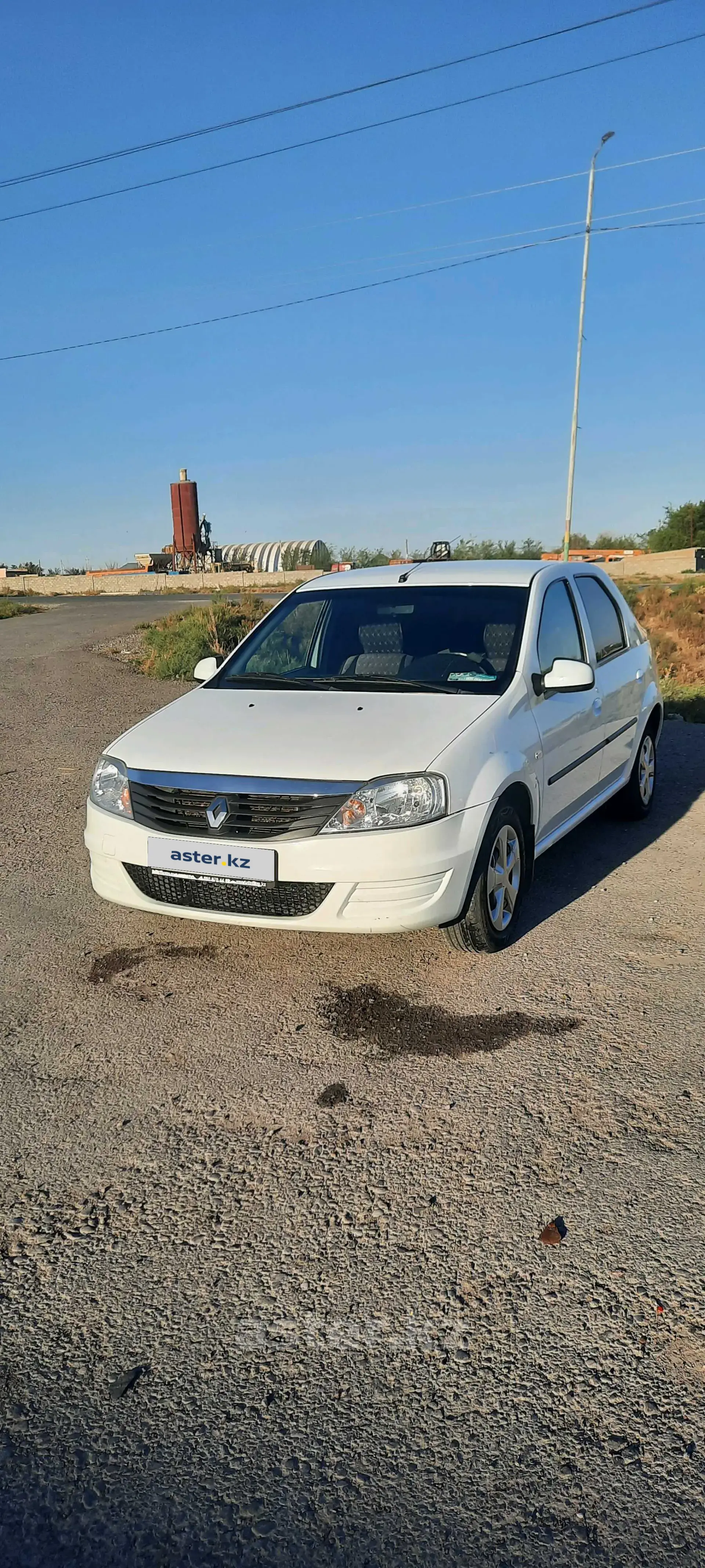 Renault Logan 2014