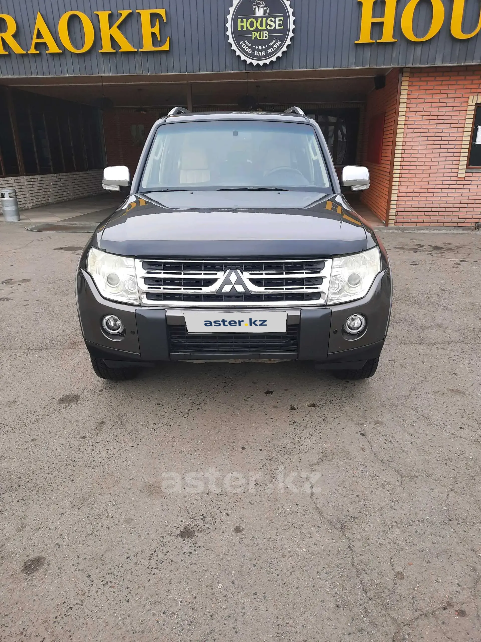 Mitsubishi Pajero 2008