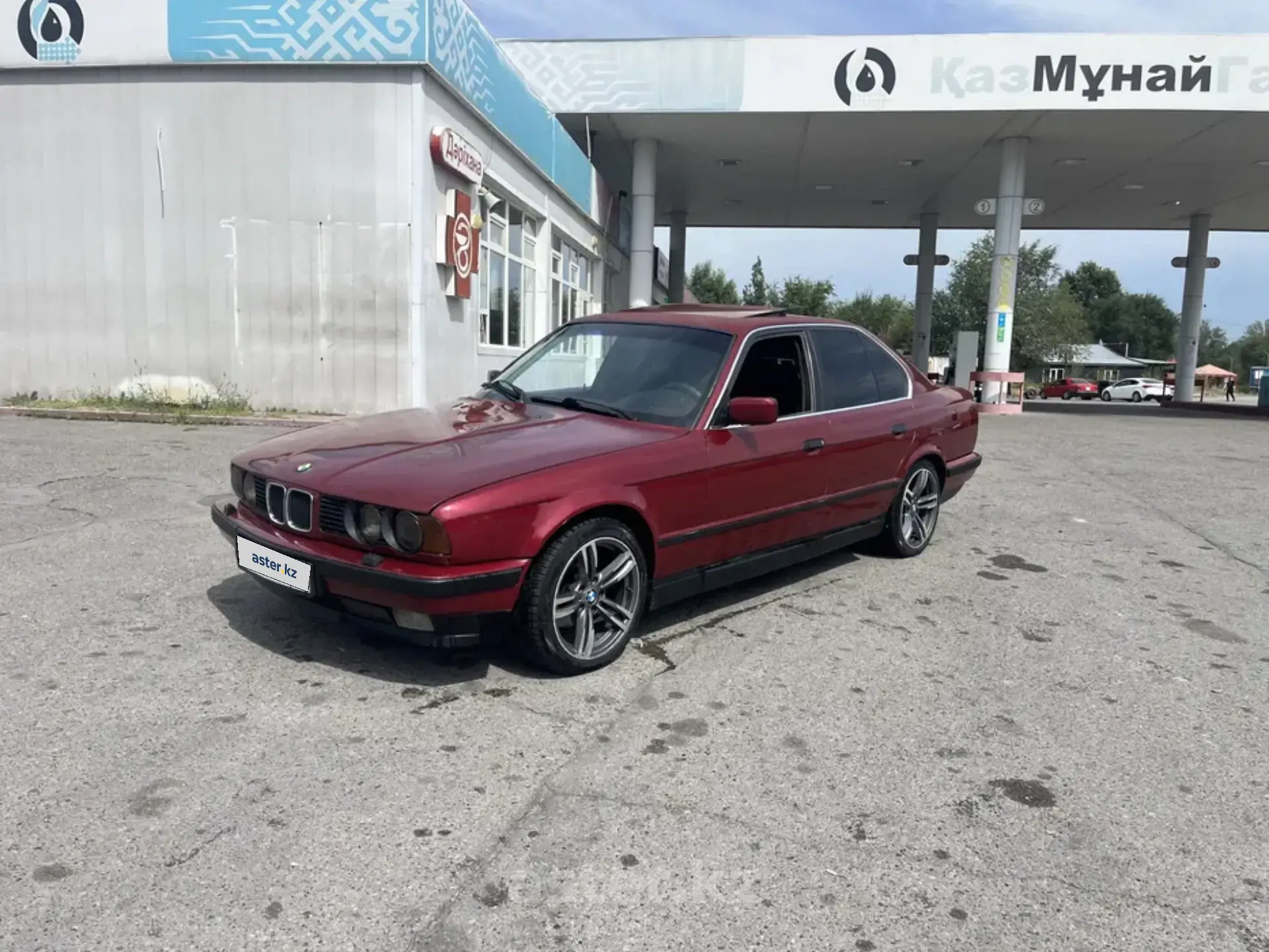 BMW 5 серии 1990