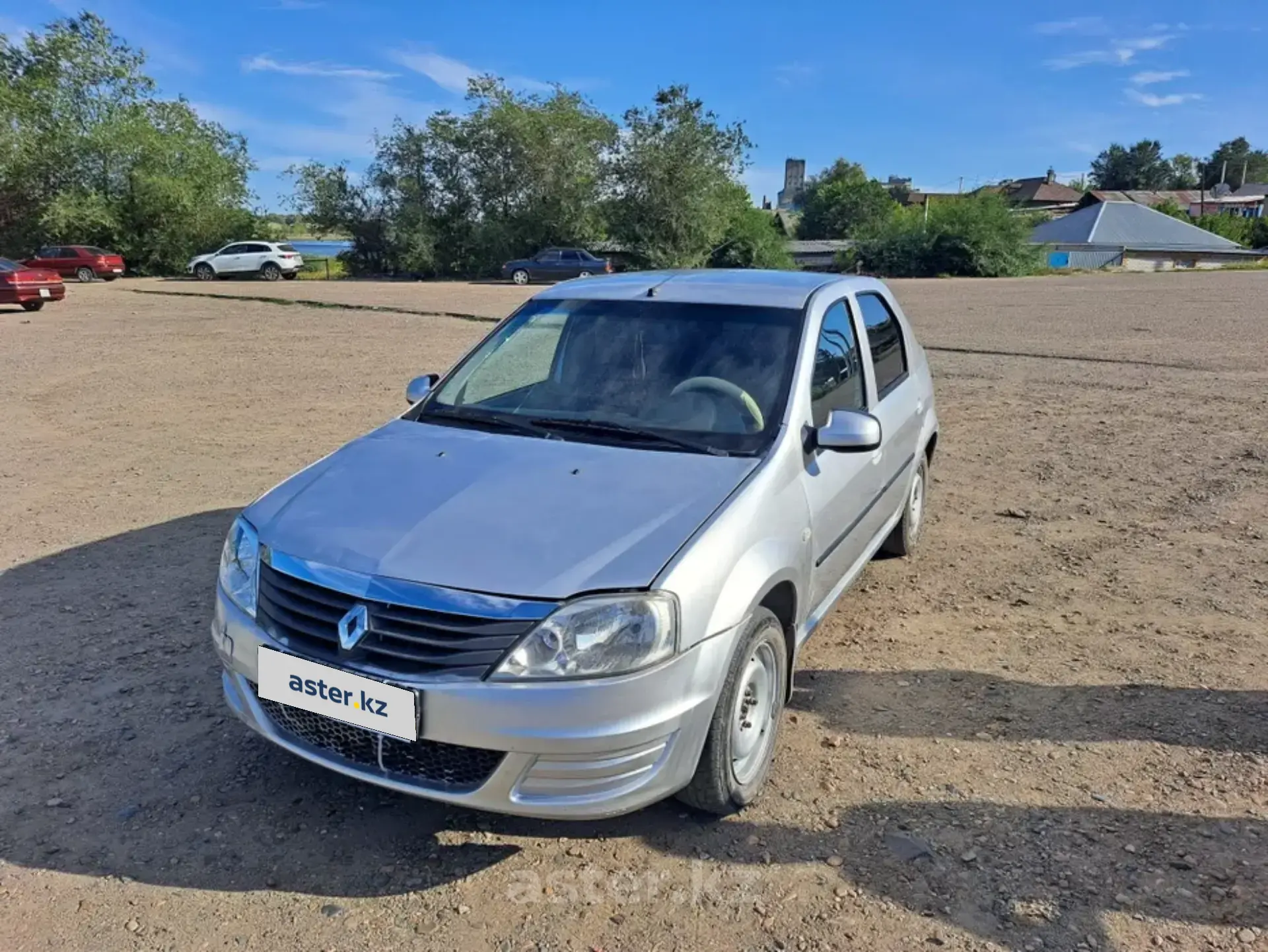 Renault Logan 2014