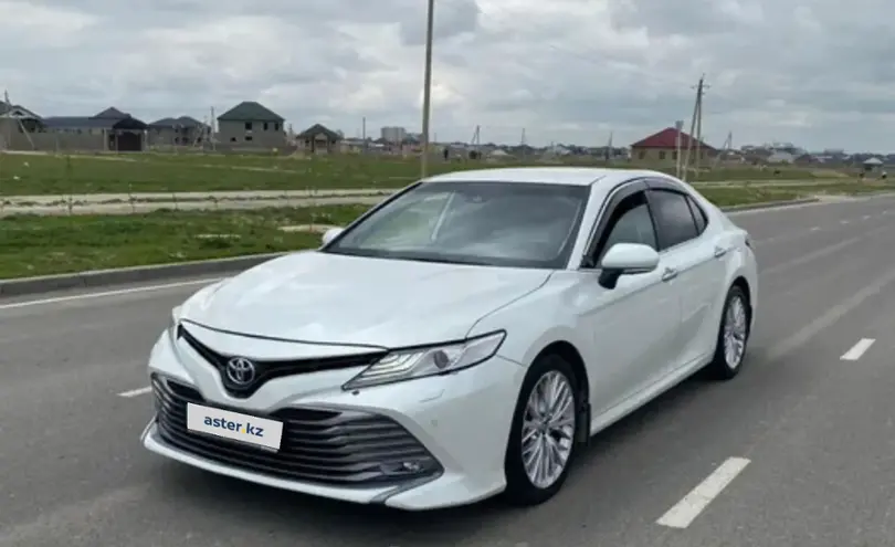 Toyota Camry 2019 года за 17 000 000 тг. в Туркестанская область