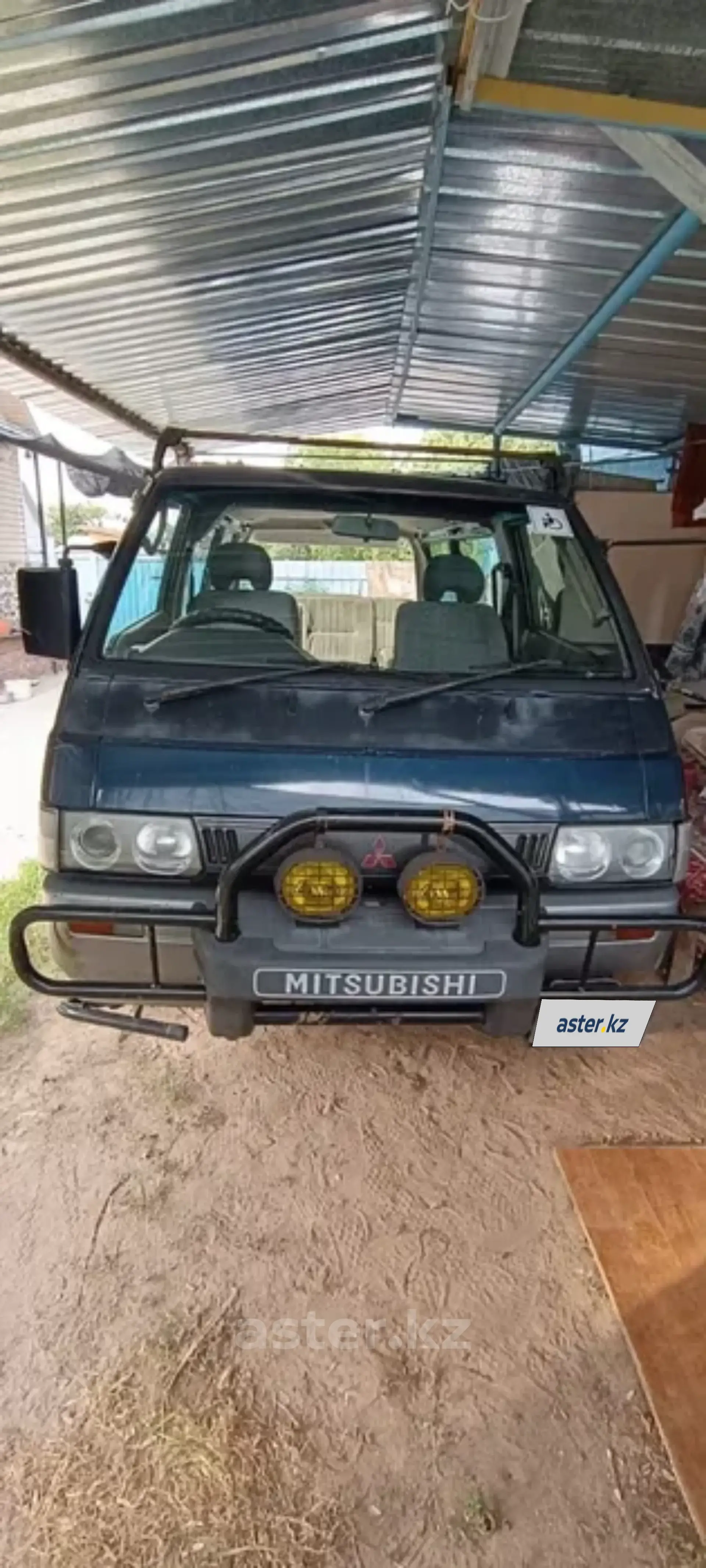 Mitsubishi Delica 1994