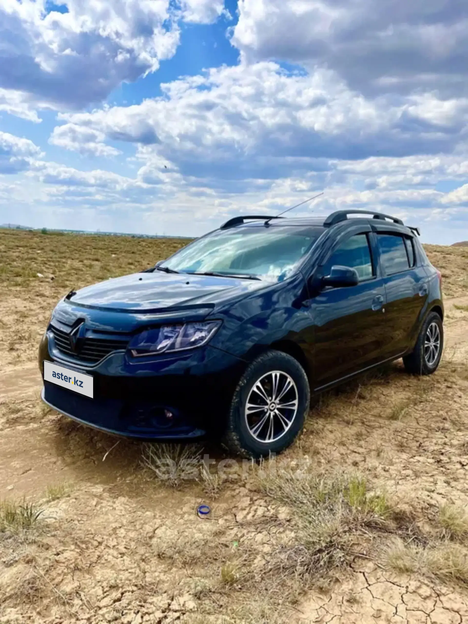 Renault Sandero 2015