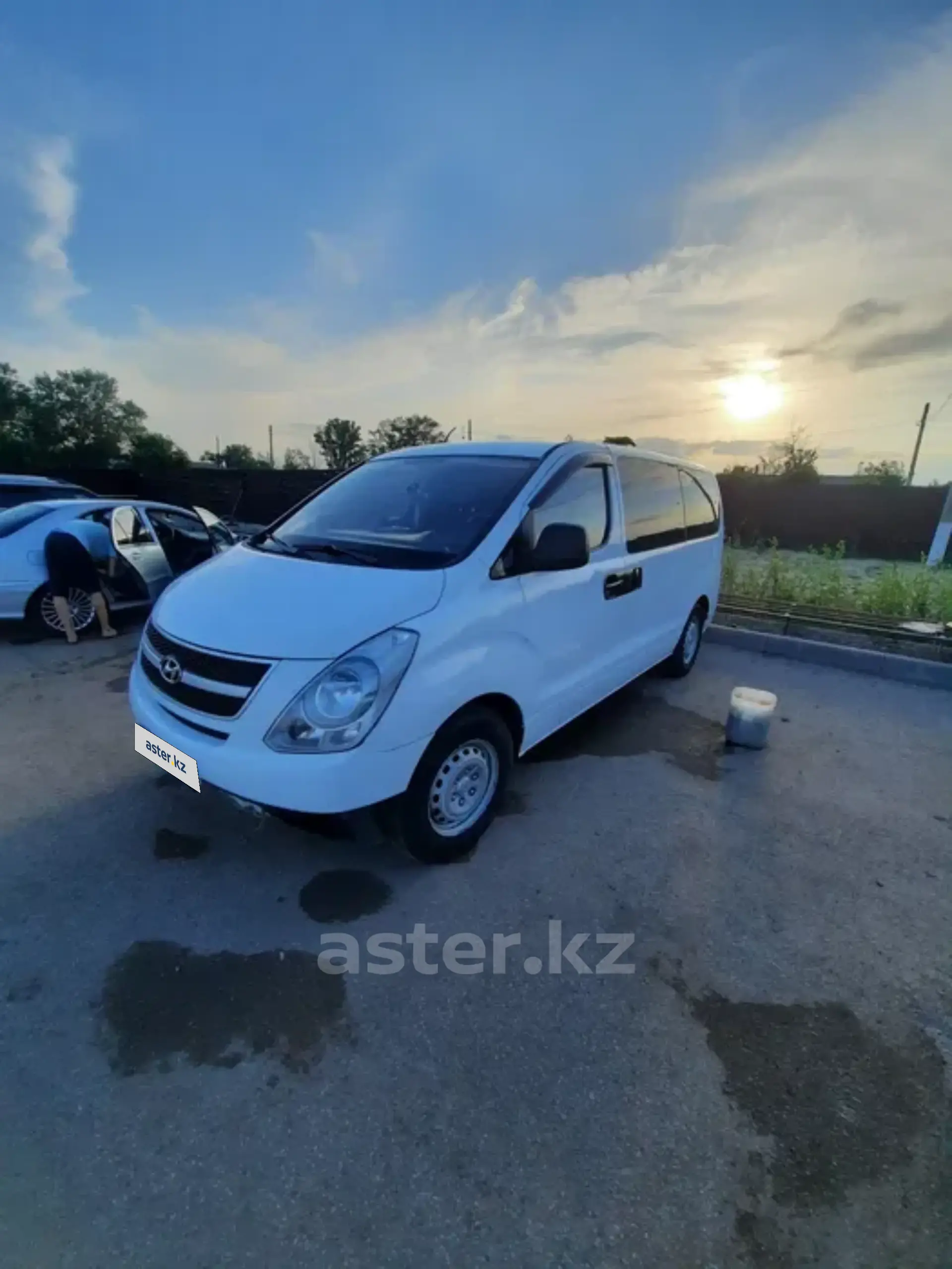 Hyundai Grand Starex 2011