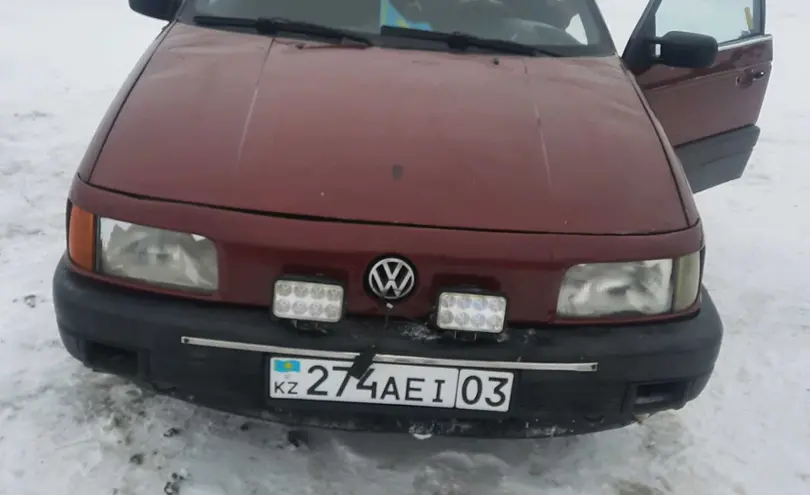 Volkswagen Passat 1988 года за 1 250 000 тг. в Астана