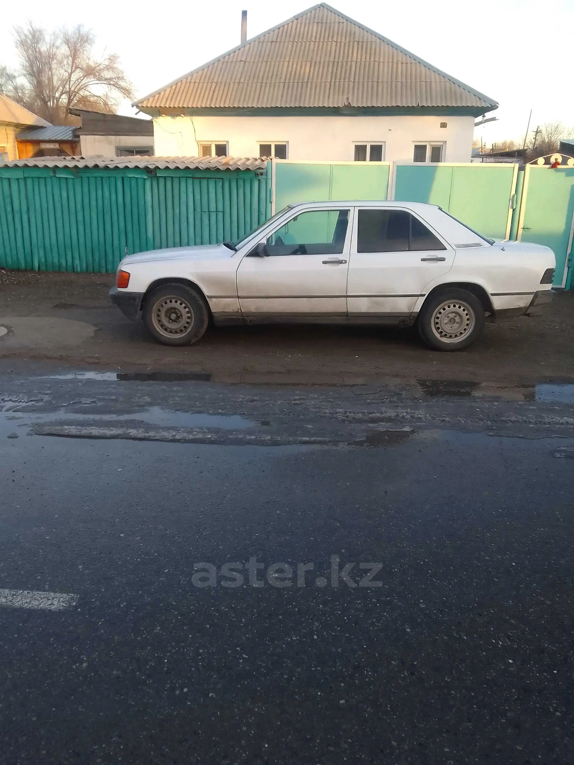 Mercedes-Benz 190 (W201) 1987