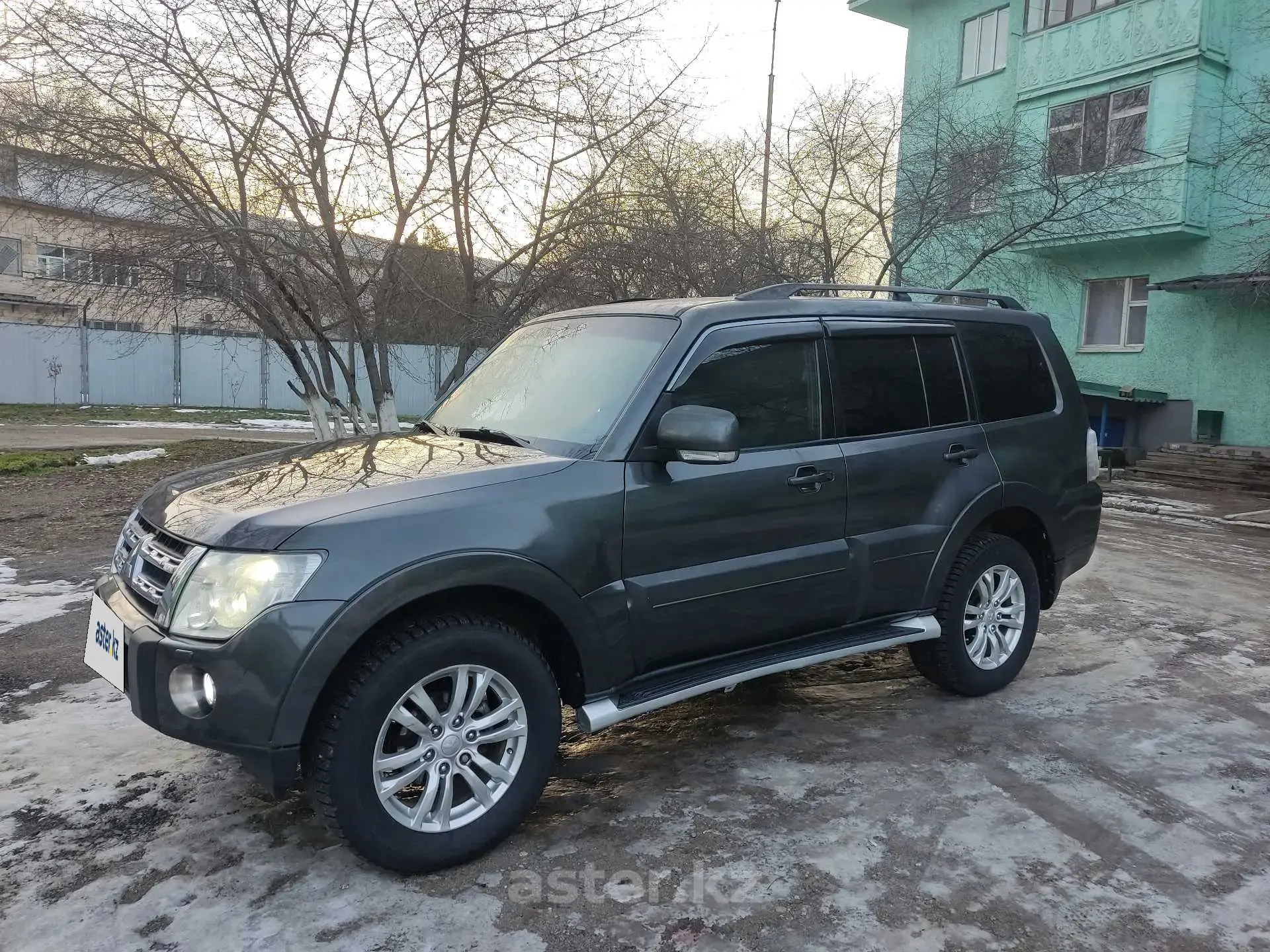 Mitsubishi Pajero 2011