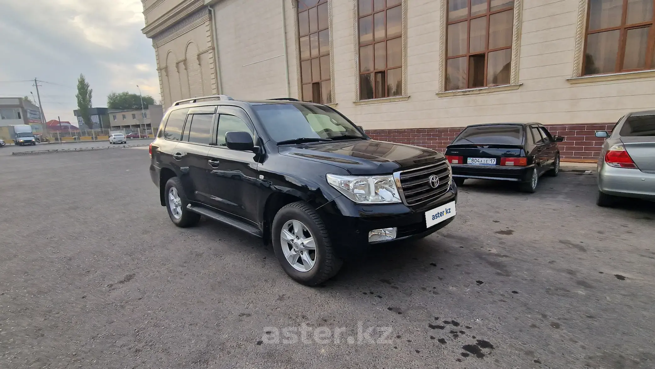 Toyota Land Cruiser 2011