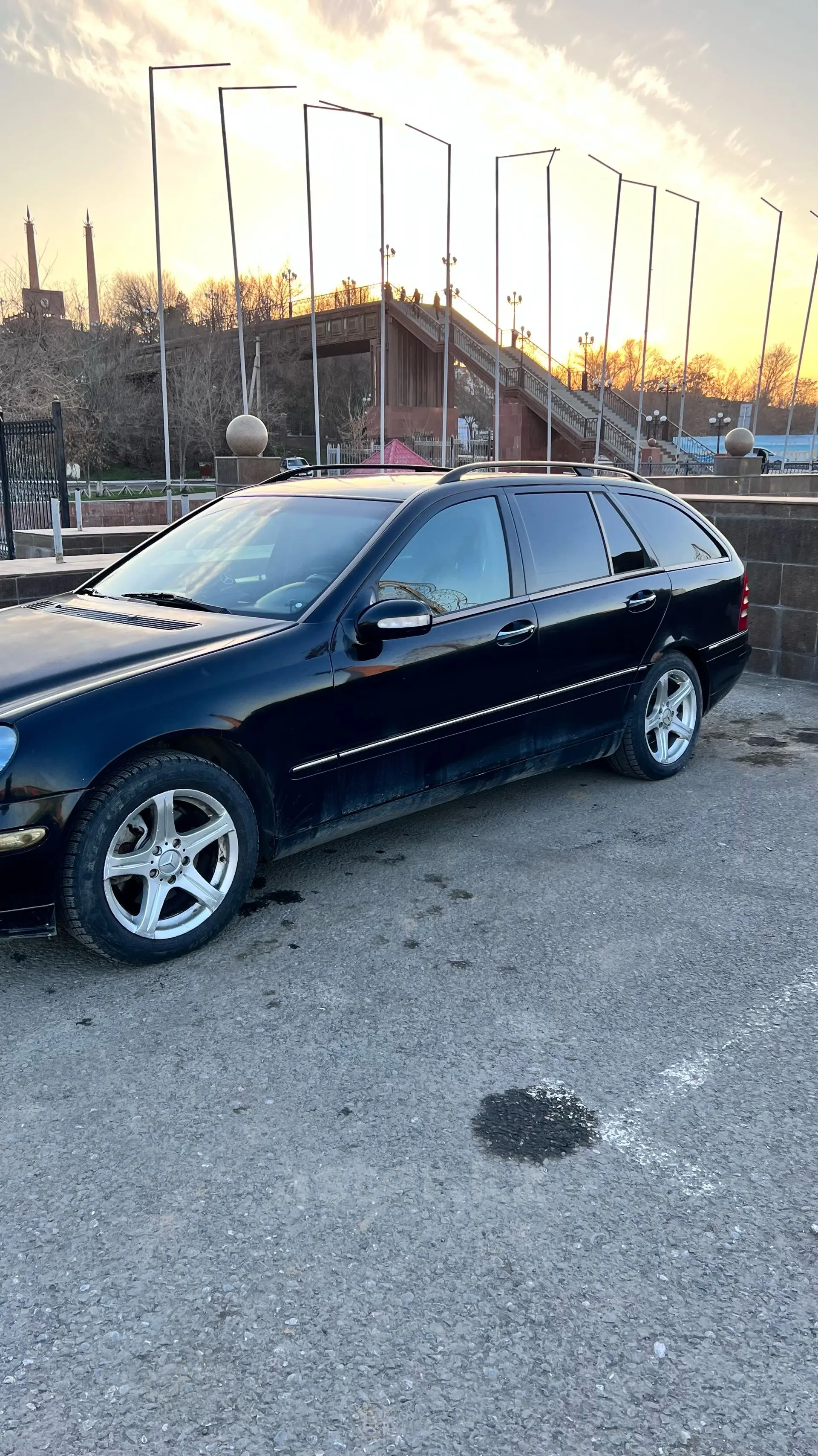 Купить Mercedes-Benz C-Класс 2002 года в Шымкенте, цена 3300000 тенге.  Продажа Mercedes-Benz C-Класс в Шымкенте - Aster.kz. №c980626