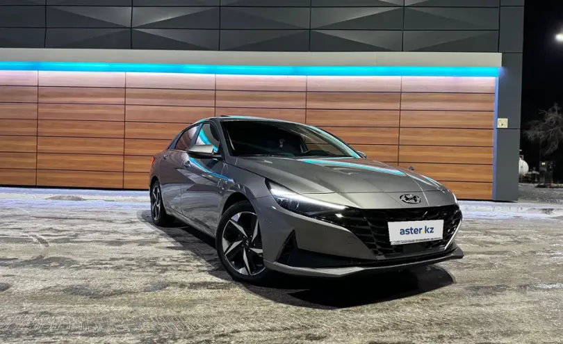 Hyundai Elantra 2023 года за 13 800 000 тг. в Караганда