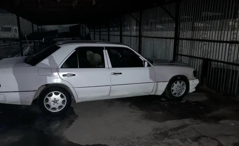 Mercedes-Benz E-Класс 1992 года за 1 200 000 тг. в Алматы