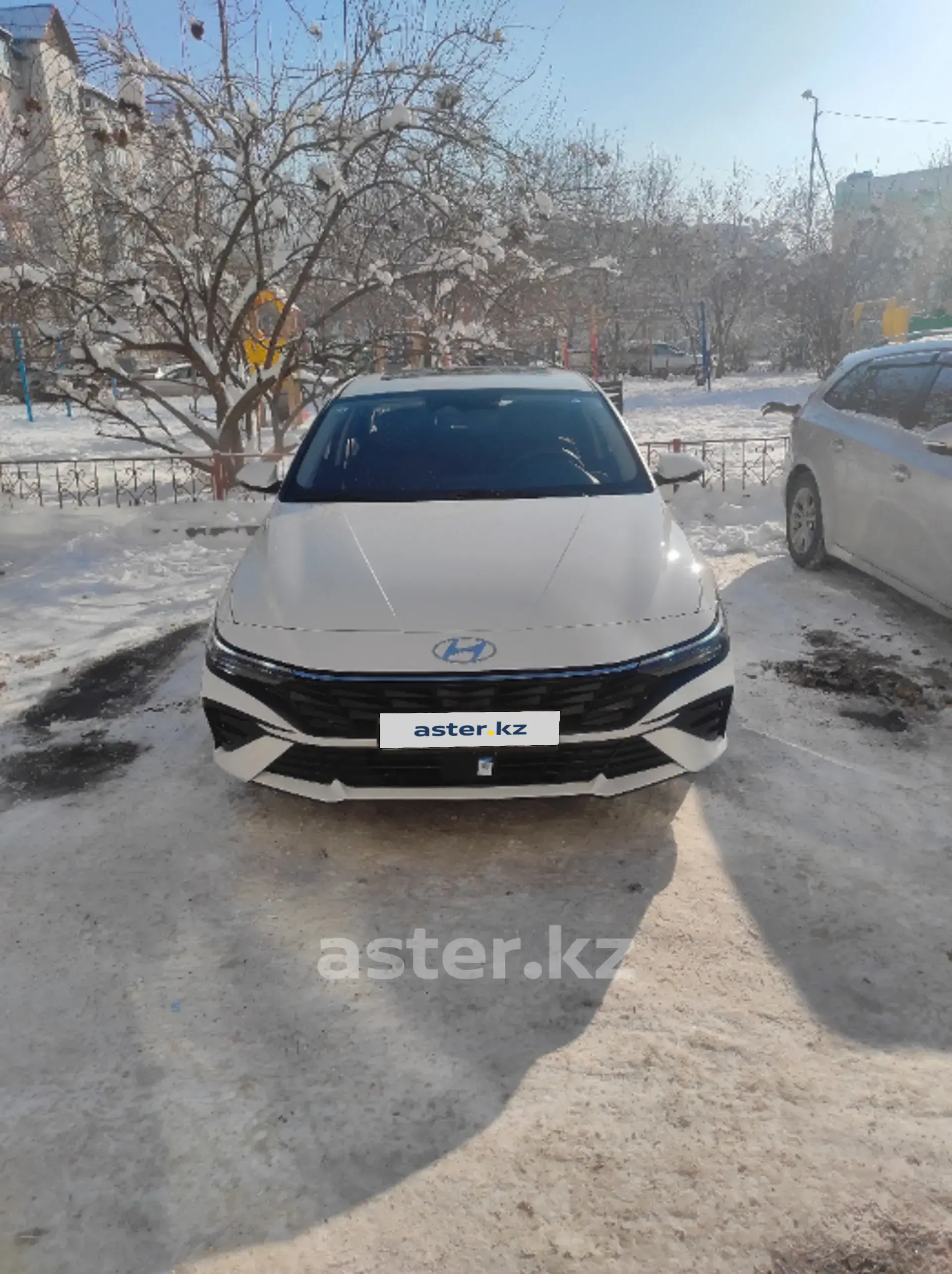 Hyundai Elantra 2023