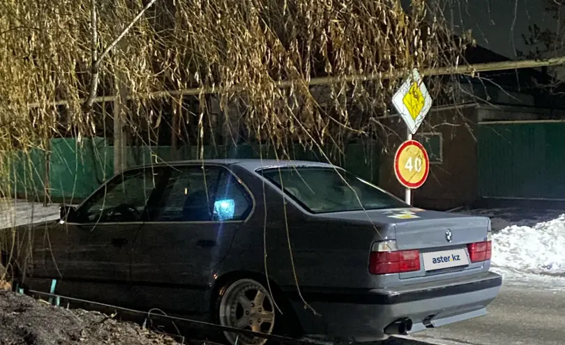 BMW 5 серии 1994 года за 2 250 000 тг. в Алматы