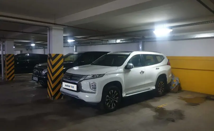 Mitsubishi Montero Sport 2023 года за 22 000 000 тг. в Астана