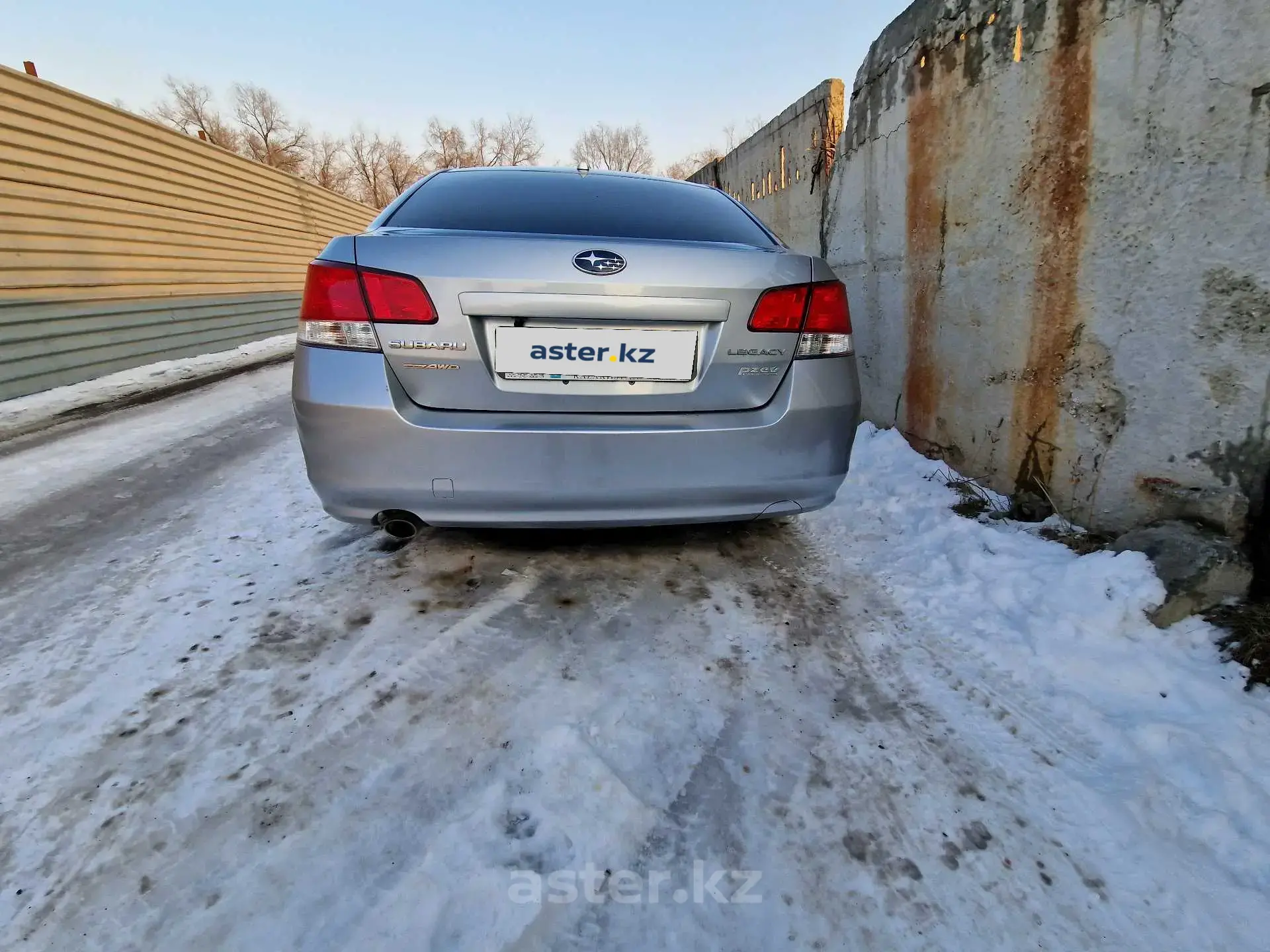 Subaru Legacy 2012