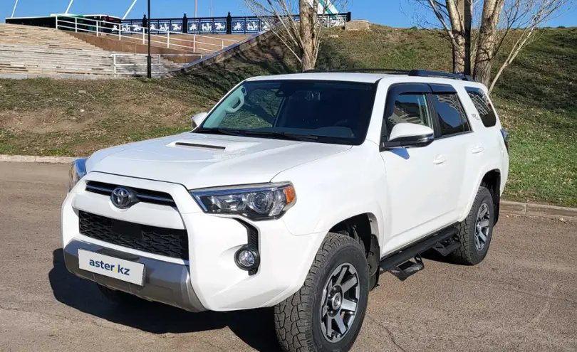 Toyota 4Runner 2020 года за 26 500 000 тг. в Астана
