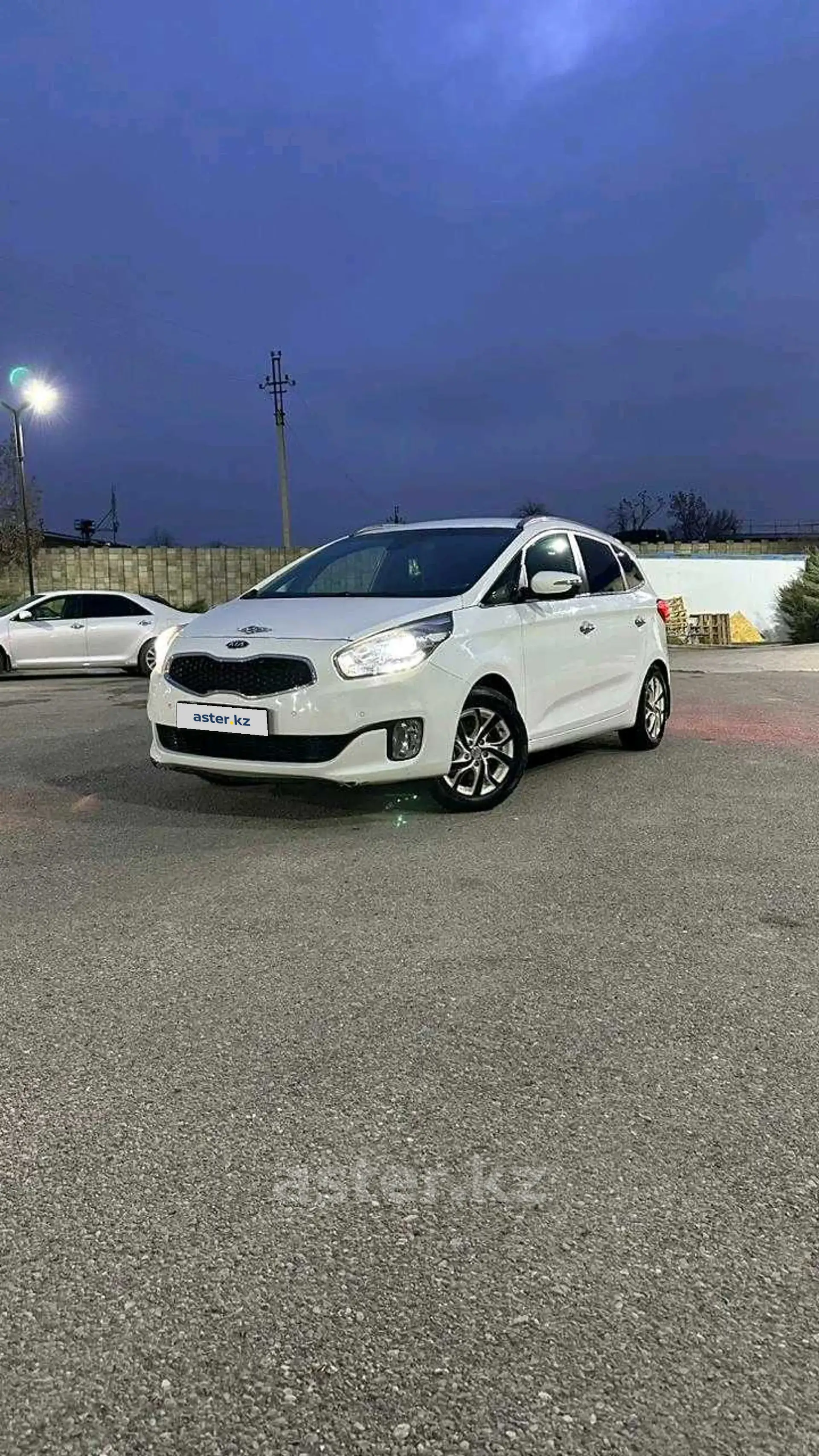 Kia Carens 2013