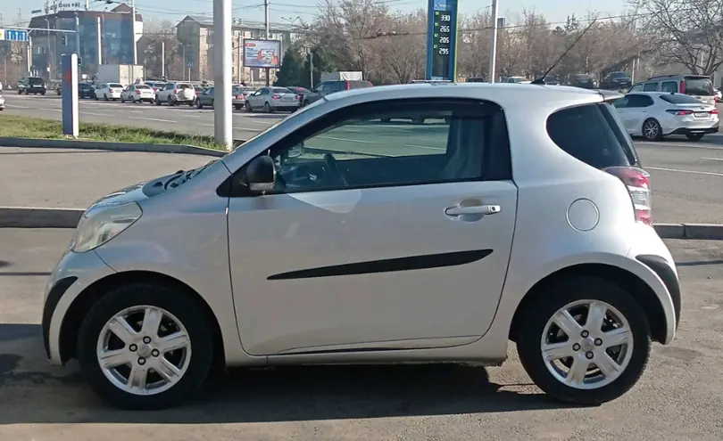 Toyota iQ 2009 года за 4 100 000 тг. в Алматы