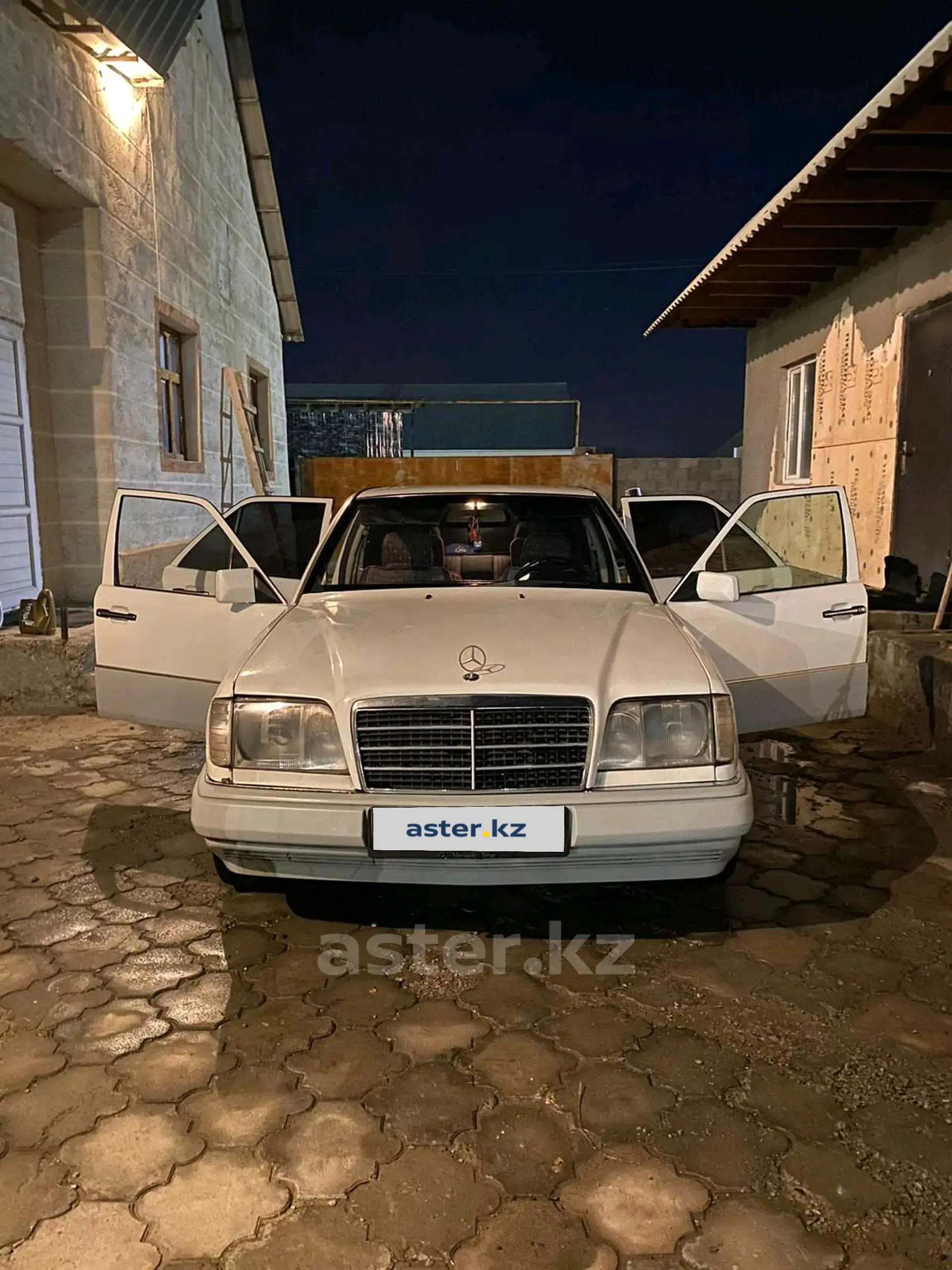 Mercedes-Benz E-Класс 1992