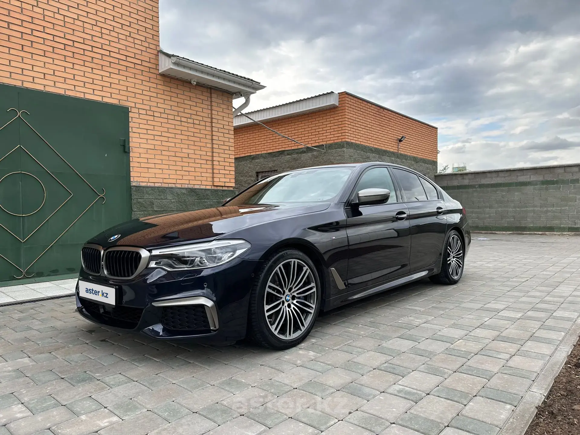 BMW 5 серии 2017