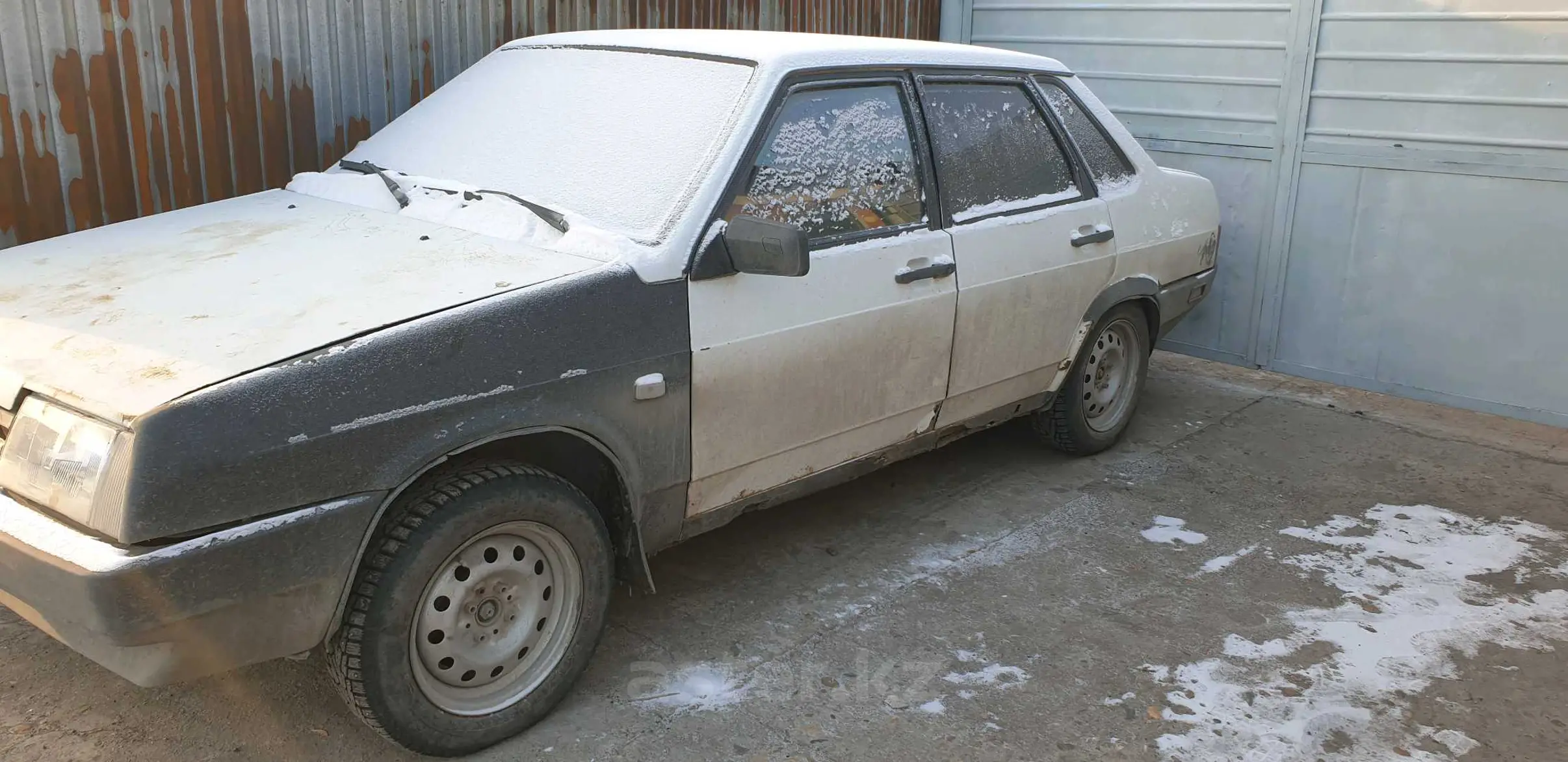 LADA (ВАЗ) 21099 2000