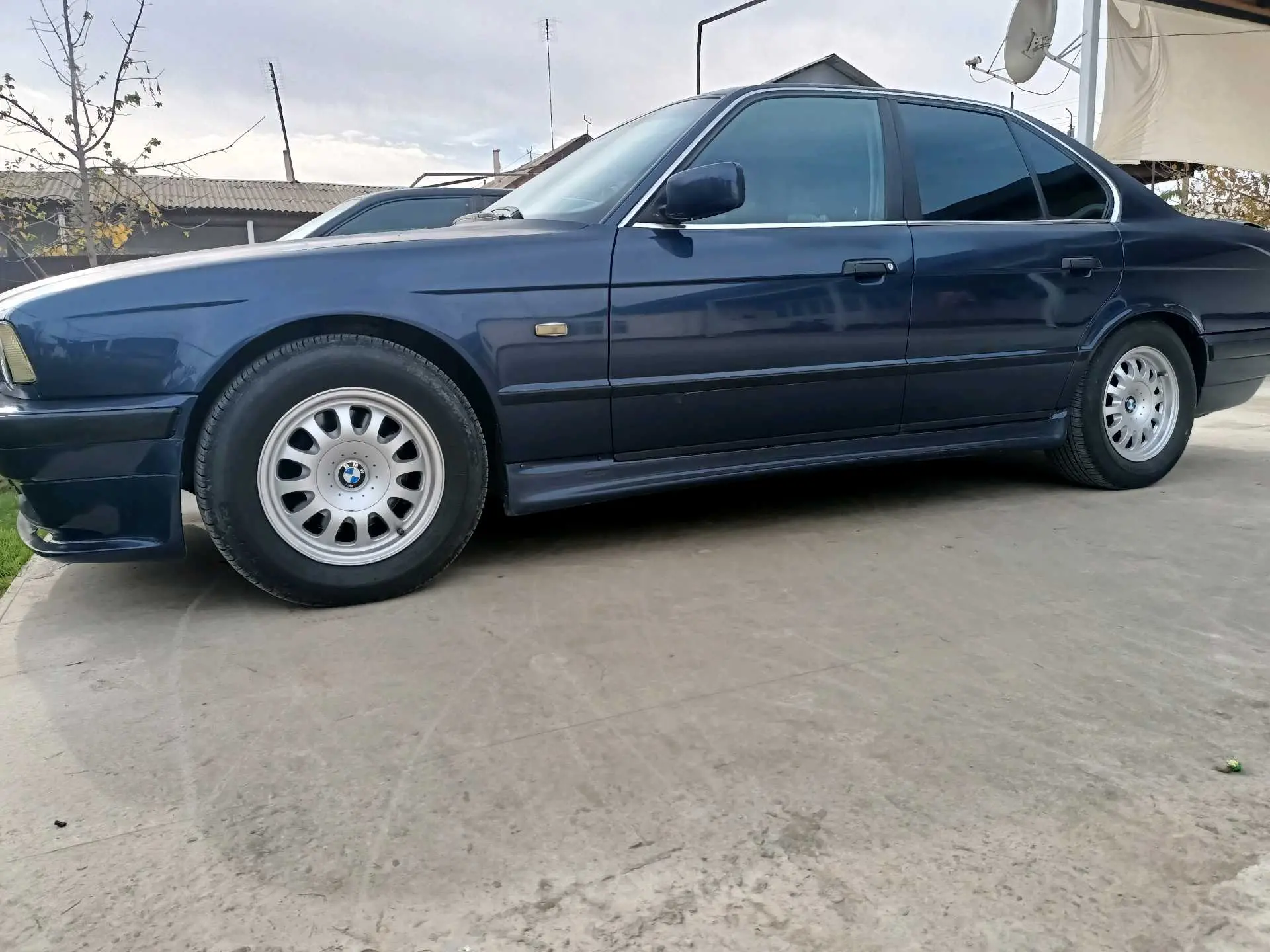 BMW 5 серии 1990