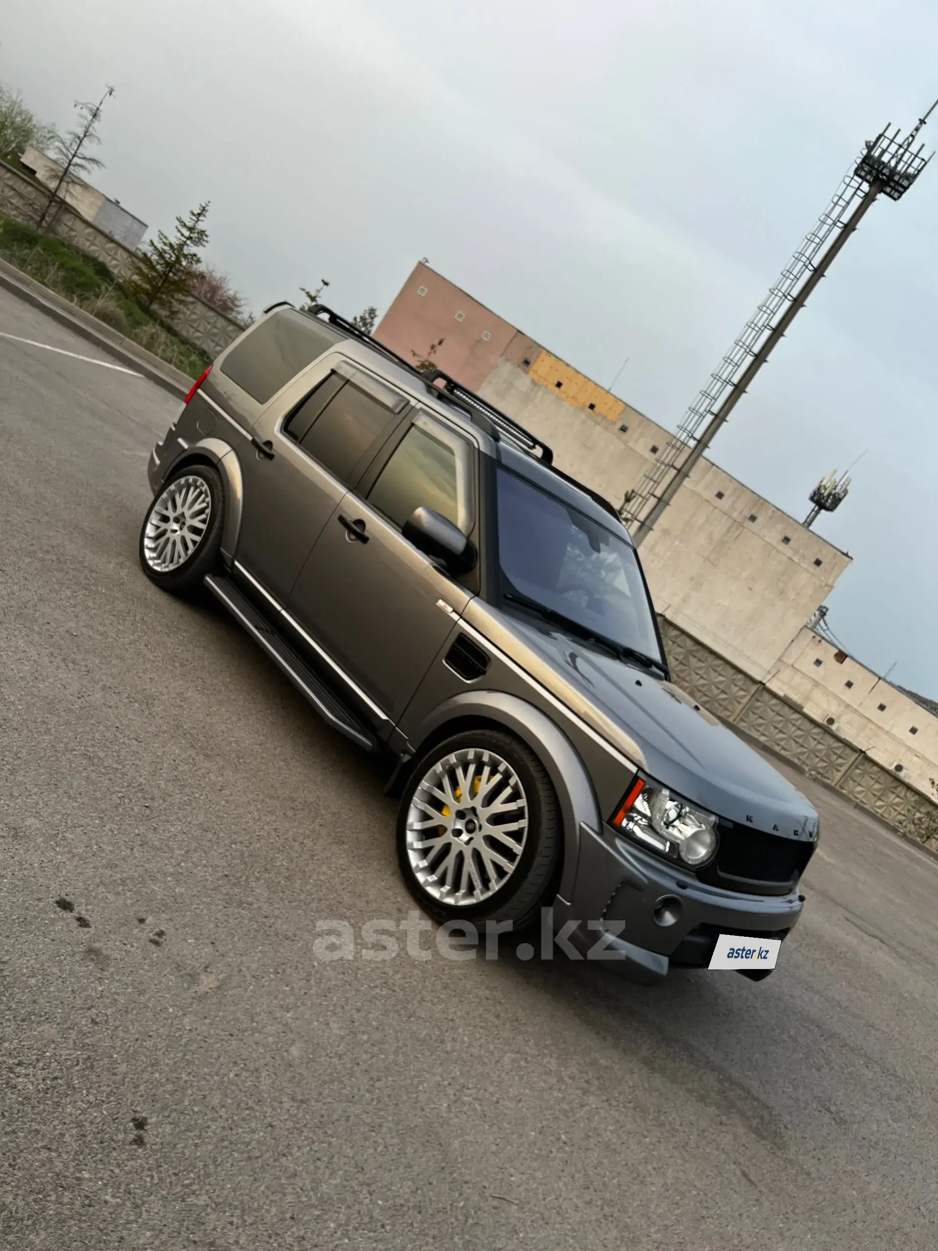 Land Rover Discovery 2011