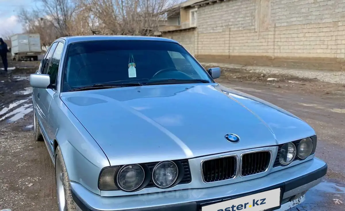 Купить BMW 5 серии 1995 года в Шымкенте, цена 4000000 тенге. Продажа BMW 5  серии в Шымкенте - Aster.kz. №c993360