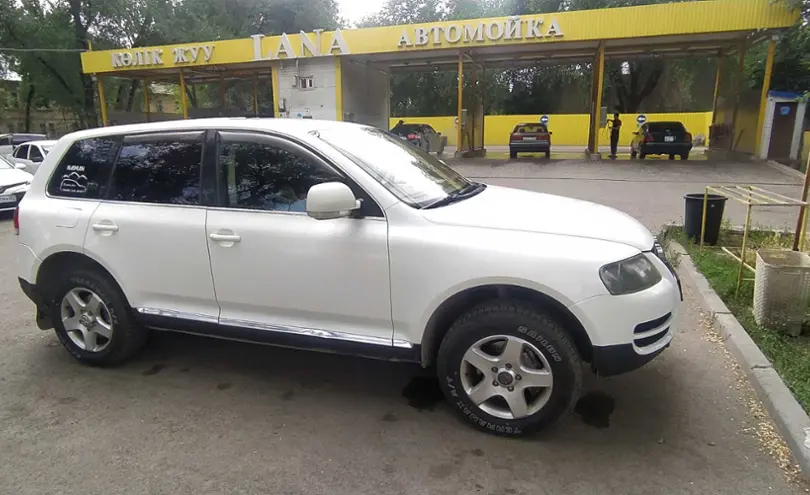Volkswagen Touareg 2005 года за 6 700 000 тг. в Алматы фото 2