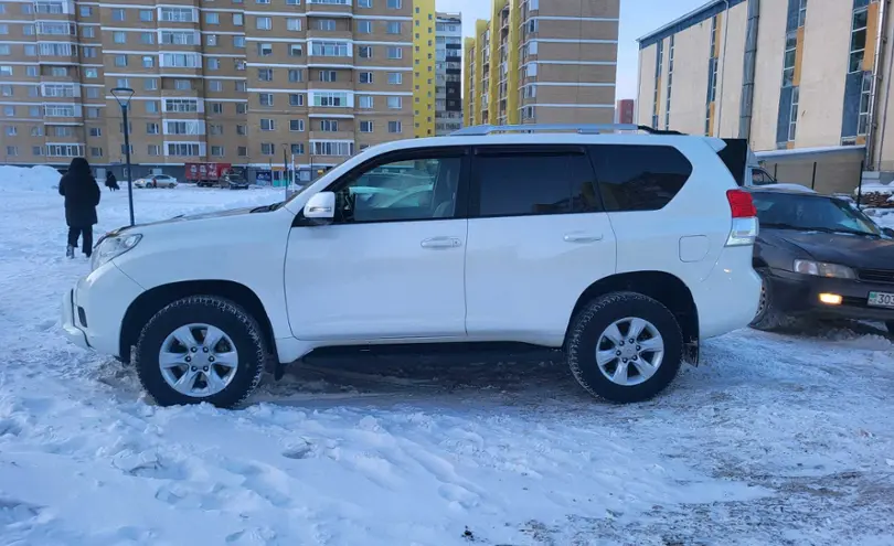 Toyota Land Cruiser Prado 2012 года за 15 500 000 тг. в Астана