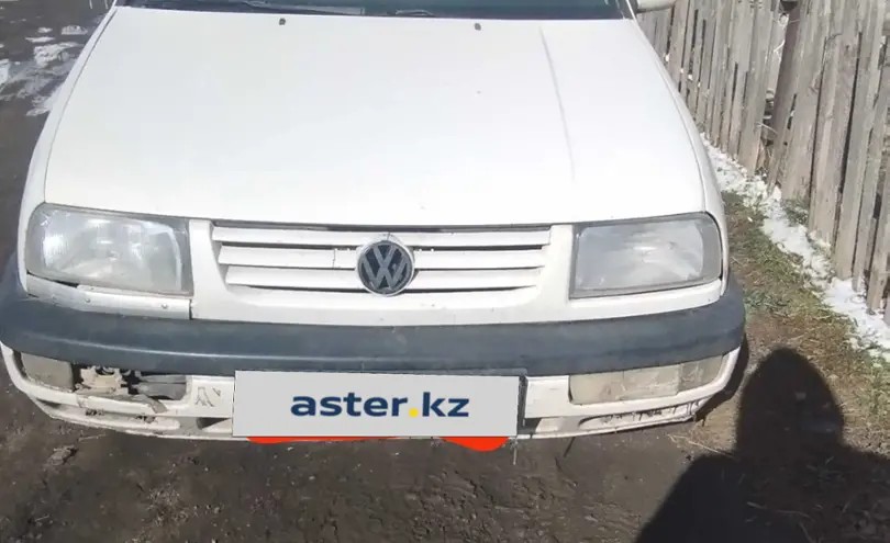 Volkswagen Vento 1993 года за 1 100 000 тг. в Астана