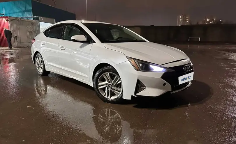 Hyundai Elantra 2019 года за 6 600 000 тг. в Астана фото 3
