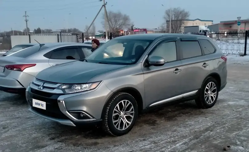 Mitsubishi Outlander 2016 года за 8 100 000 тг. в Актюбинская область