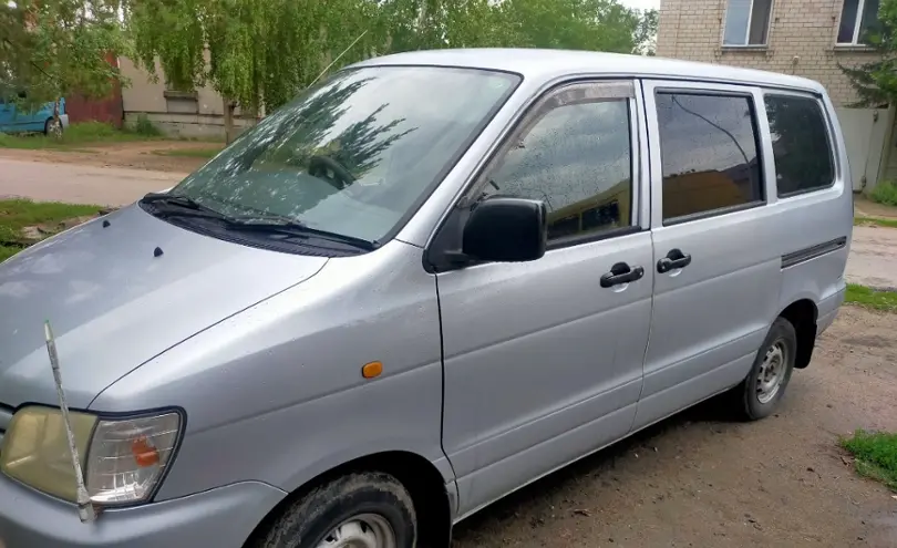 Toyota Noah 2001 года за 2 500 000 тг. в Павлодарская область