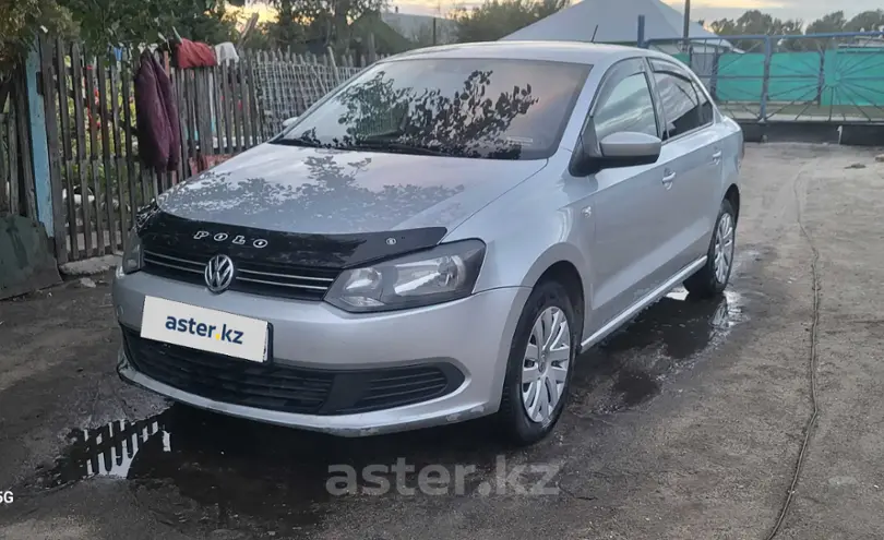 Volkswagen Polo 2015 года за 3 800 000 тг. в Семей