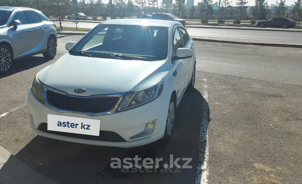 Kia Rio 2013 года за 3 850 000 тг. в Астана