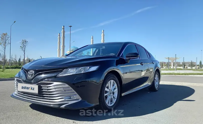 Toyota Camry 2019 года за 12 000 000 тг. в Астана