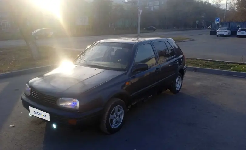 Volkswagen Golf 1994 года за 950 000 тг. в Астана