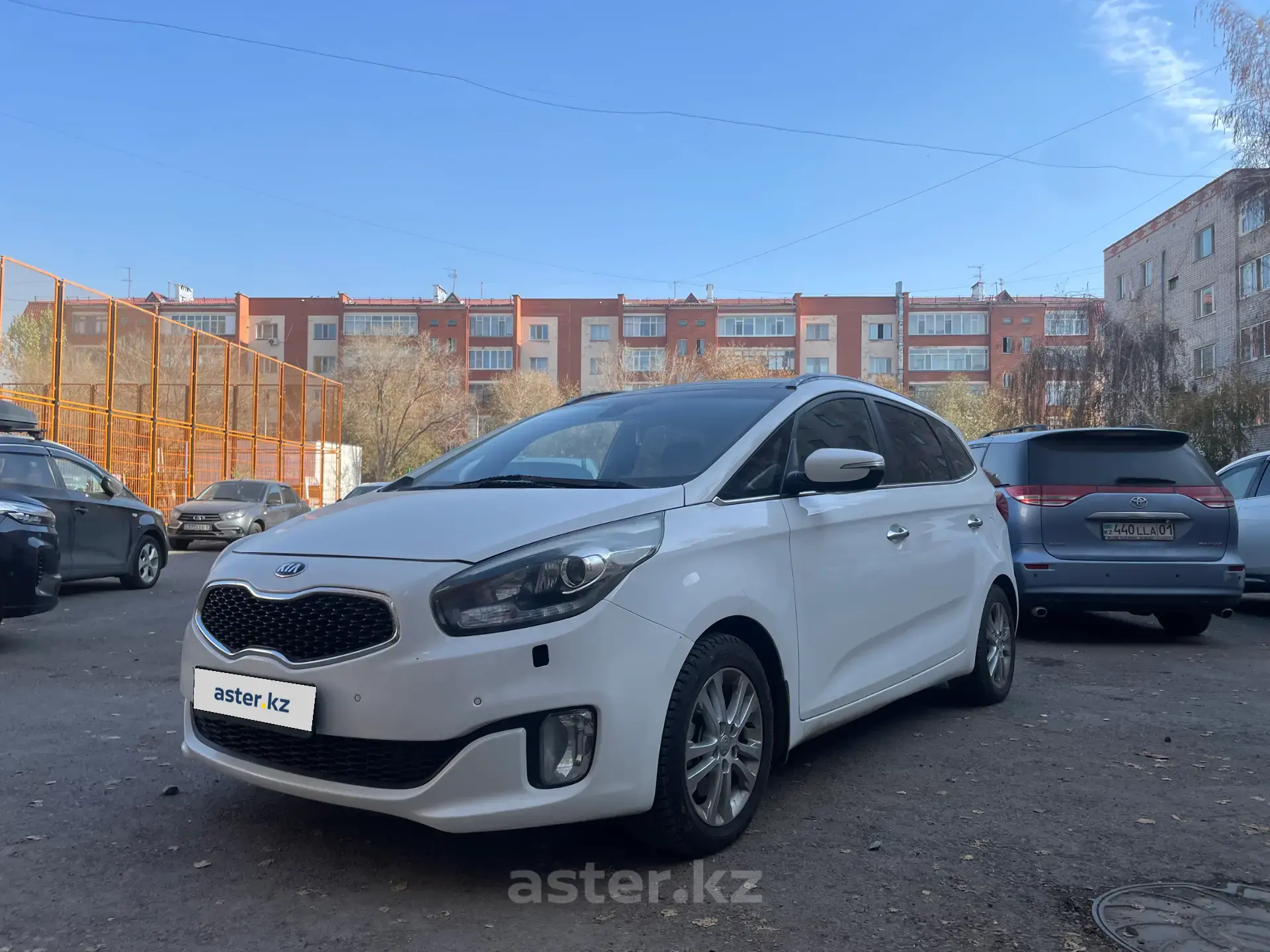 Kia Carens 2013